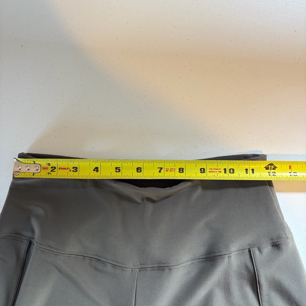 Sympli Army Green Cropped Pants Capri Stretchy Slinky High Rise size 4 Summer - Picture 10 of 12